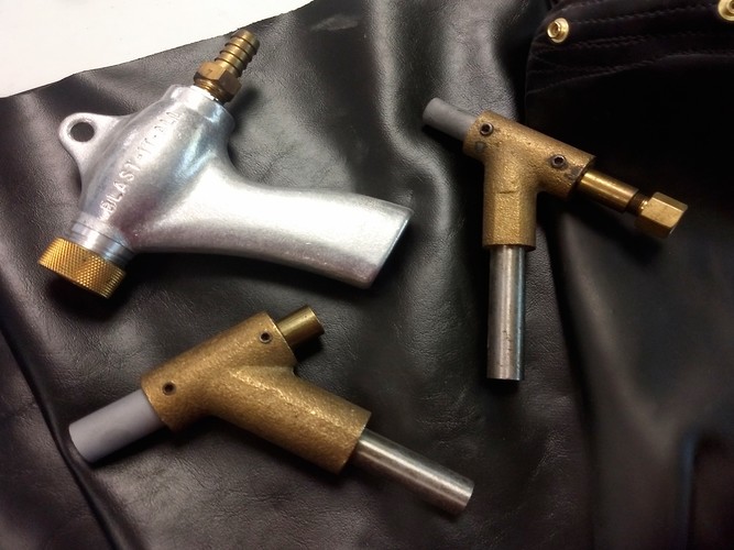 nozzle holders 667x500